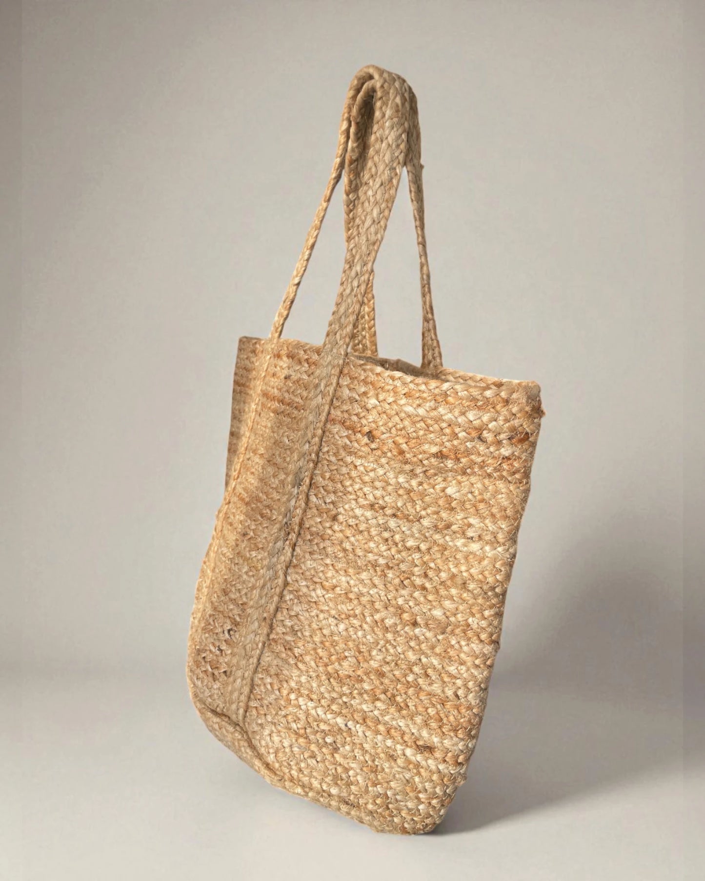 Hand made basket bag, shipping from the UK