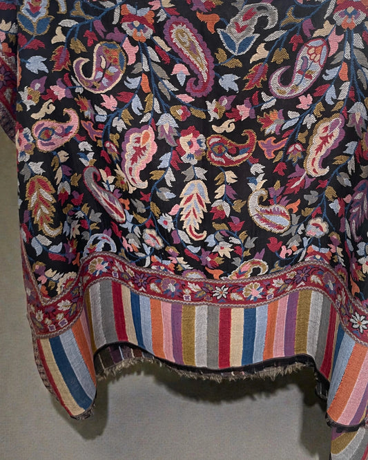 pasisley detail on machine made pashmina shawl