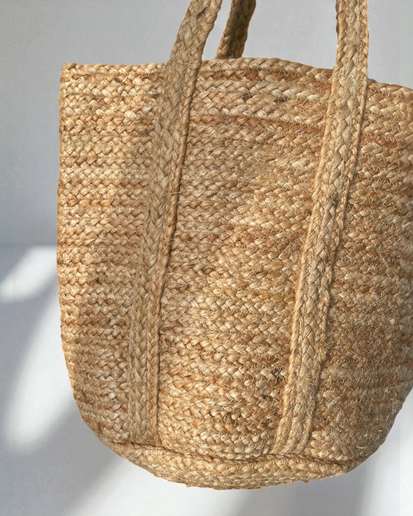 zoom image of textured braided jute shopping bag great for gym kit