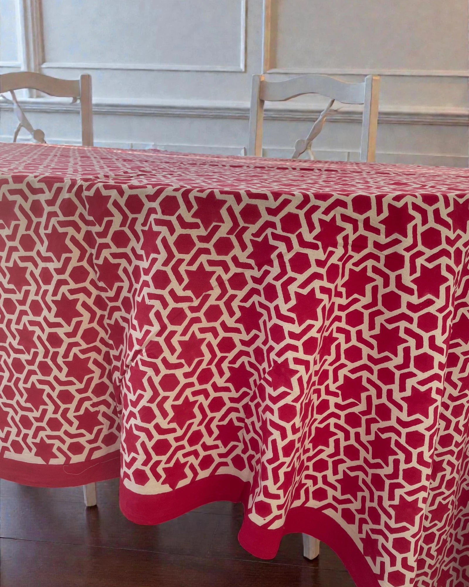 Crimson geometric print tablecloth with star and hexagon design