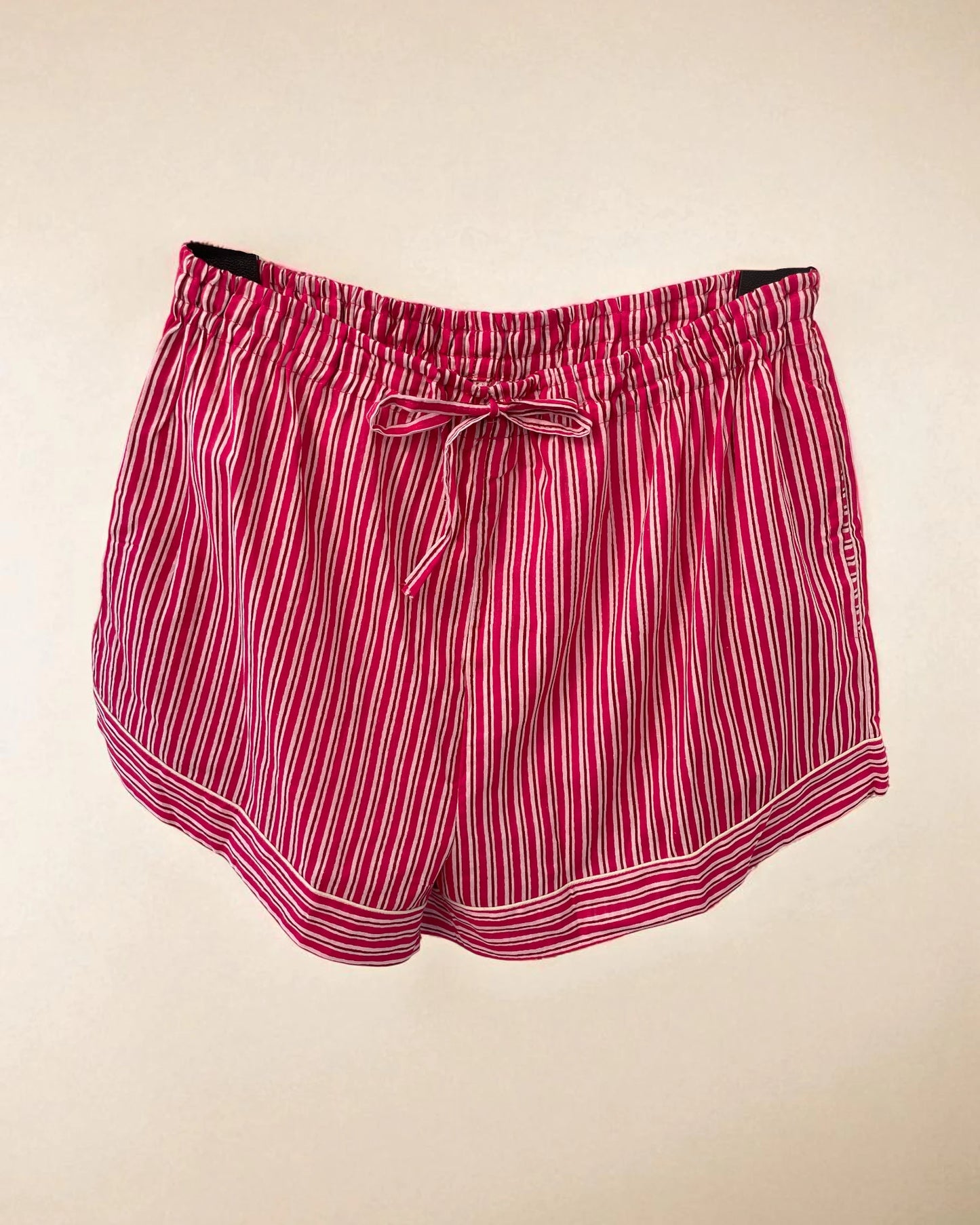 pyjama bottoms with drawstring shorts and pockets