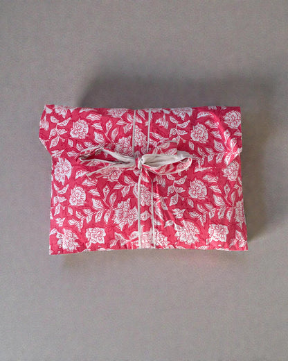 lightweight cotton floral pyjama set in pink with piping detail