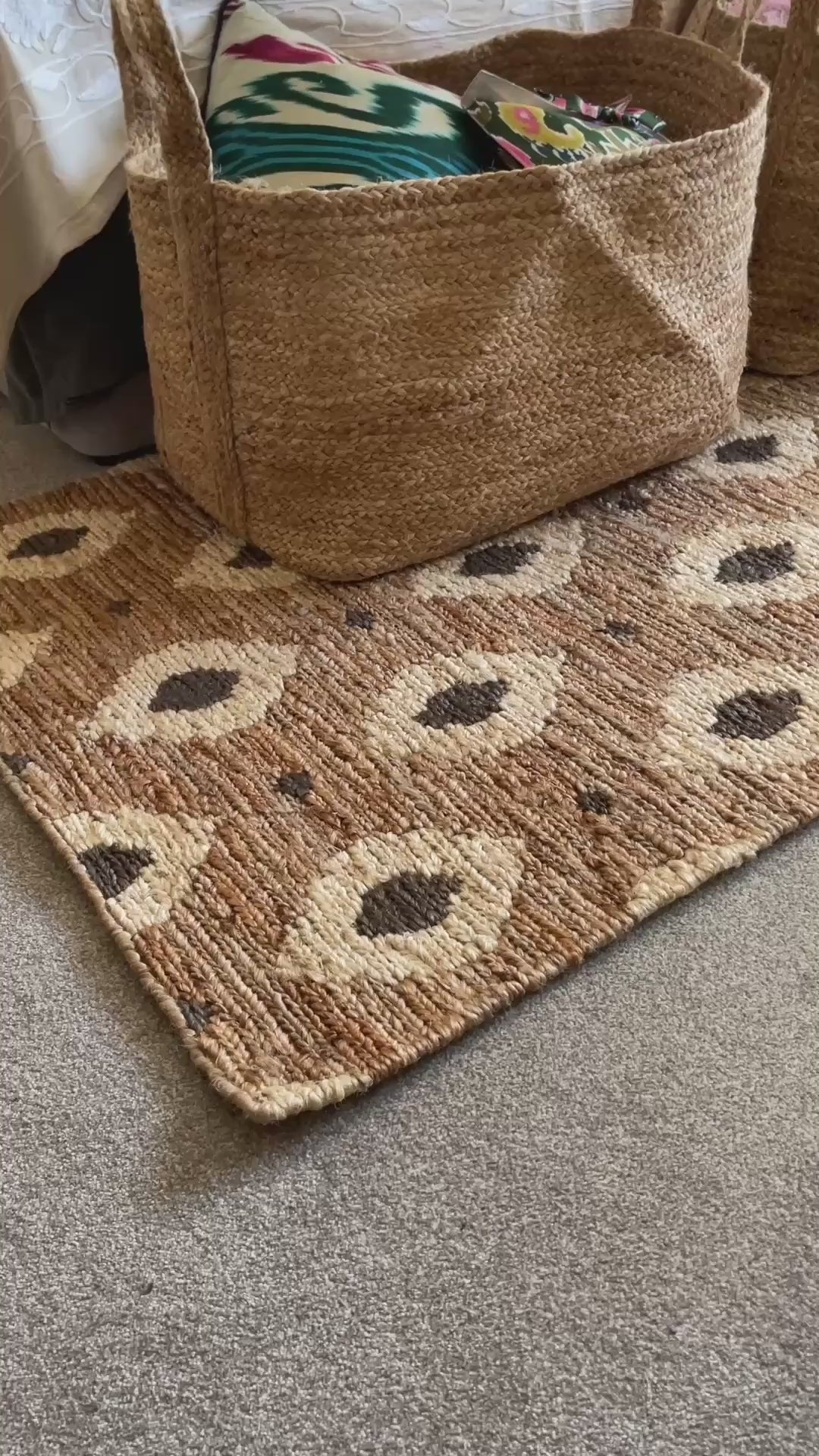 The Bagheera jute runner rug features a subtle leopard inspired pattern woven using a traditional flat Oushak technique. Made from eco friendly natural jute with a plaited texture that adds lustre and depth, this 3ft x 7ft runner is ideal for hallways or the end of a bed