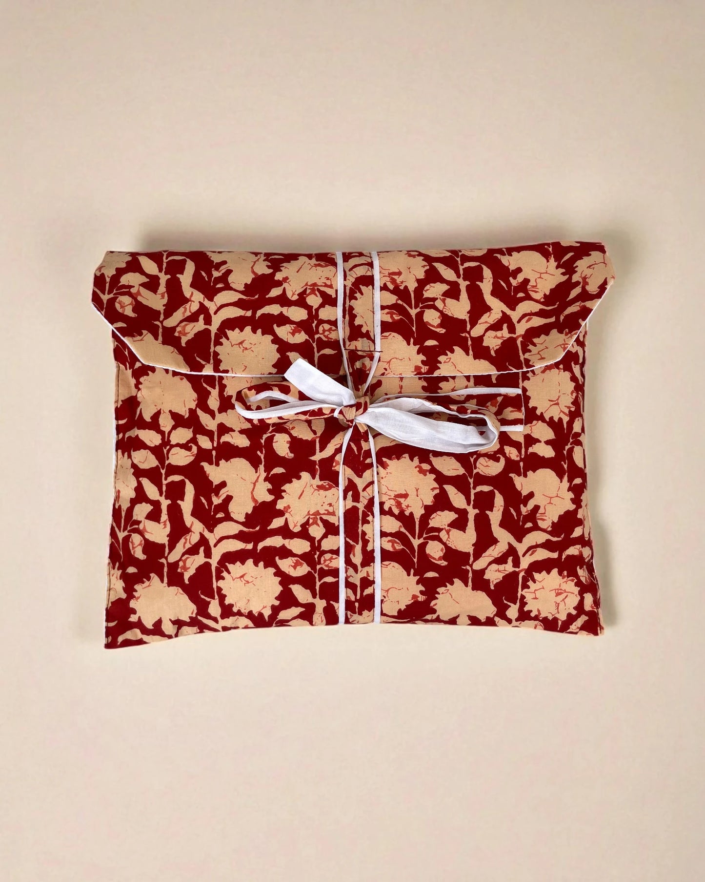 gift or storage or dust bag to go with XL long pyjama set pure cotton